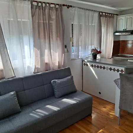 Apartamento Opremljen Apartman Sa Balkonom I Netflixom Split