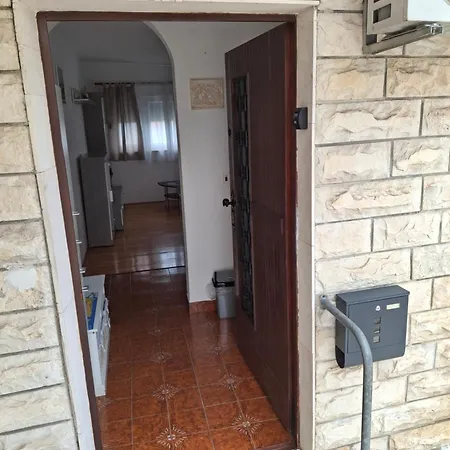 Apartamento Opremljen Apartman Sa Balkonom I Netflixom *