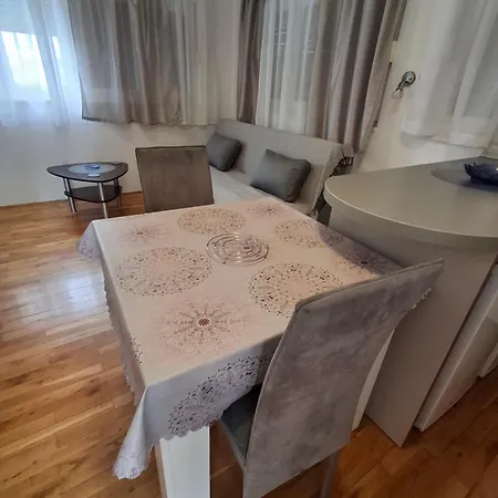 Apartamento Opremljen Apartman Sa Balkonom I Netflixom Split