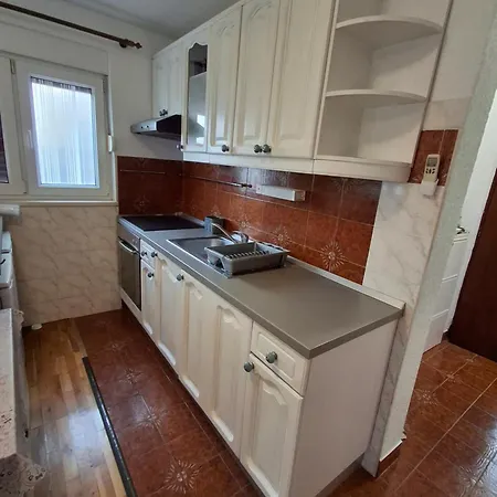 Apartamento Opremljen Apartman Sa Balkonom I Netflixom *