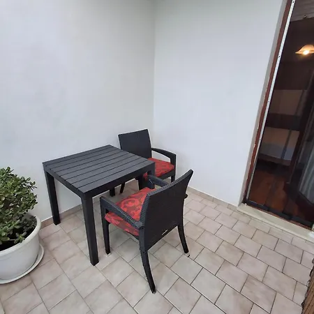 Apartamento Opremljen Apartman Sa Balkonom I Netflixom *